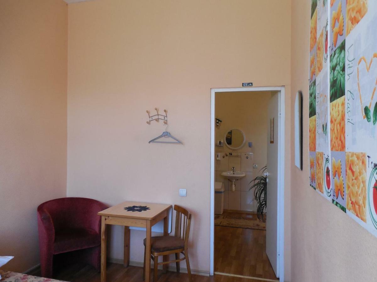 Albergue Elizabeth's Yh *